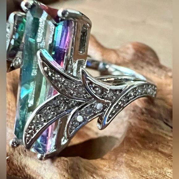 Purple and Green Mystic Rainbow Emerald Cut Topaz Silver Ring Size 8 - Picture 2 of 5